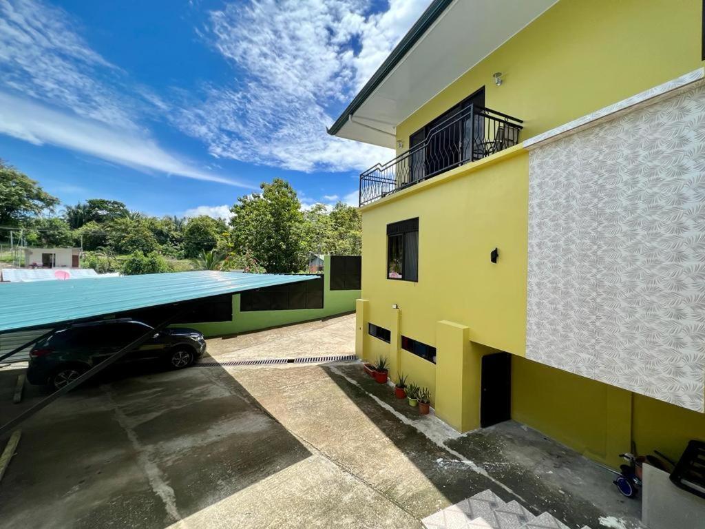 Yellow House 奎波斯城 外观 照片