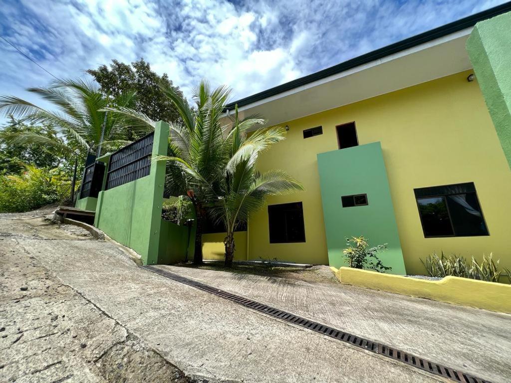 Yellow House 奎波斯城 外观 照片
